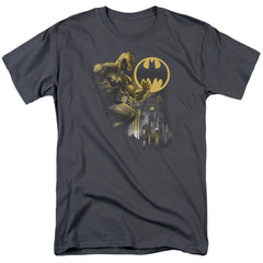 Batman Comics Bat Signal Men's 18/1 Cotton Short-Sleeve T-Shirt