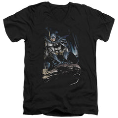 Batman Comics Perched Men's 30/1 Cotton Slim V-Neck T-Shirt