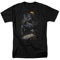 Batman Comics Sweeping Cape Men's 18/1 Cotton Short-Sleeve T-Shirt