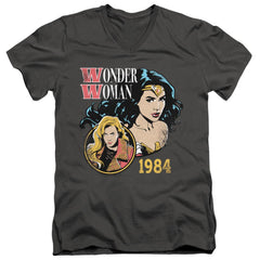 Wonder Woman 1984 84 Retro Men's 30/1 Cotton Slim V-Neck T-Shirt