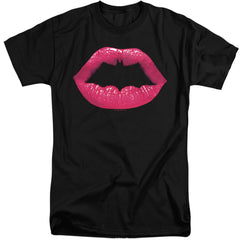 Batman Comics Bat Kiss Men's 18/1 Tall Cotton Short-Sleeve T-Shirt
