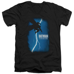 Batman Comics Dkr Cover Men's 30/1 Cotton Slim V-Neck T-Shirt