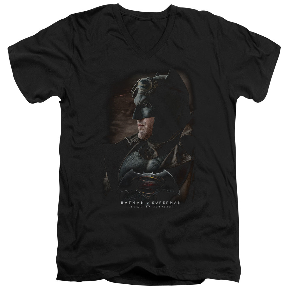Batman v Superman Desert Gear Men's 30/1 Cotton Slim V-Neck T-Shirt