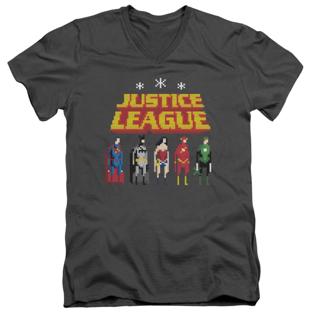 Justice League Of America Standing Below Men's 30/1 Cotton Slim V-Neck T-Shirt