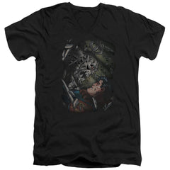 Superman Epic Battle Men's 30/1 Cotton Slim V-Neck T